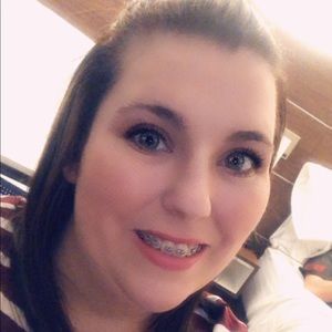 Meet your Posher, Kaitlin